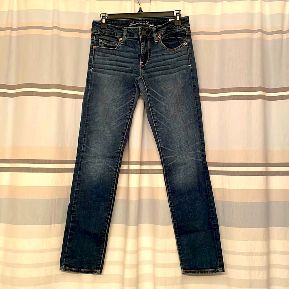 American eagle skinny superstretch size 6 short